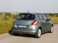 Suzuki Swift 2011 photo